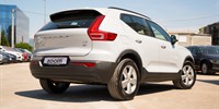 Volvo
 XC40 2.0  D3
