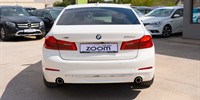 BMW
 5-Series 520d xDrive