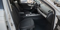 Audi A4
 35 TDI S-Tronic