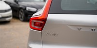 Volvo
 XC40 2.0 D D3