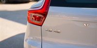 Volvo
 XC40 2.0 D