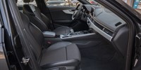 Audi A4
 2.0 TDI S line