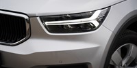 Volvo
 XC40 2.0 D D3