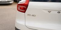 Volvo
 XC40 2.0 D