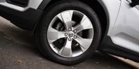 Volvo
 XC40 2.0 D D3