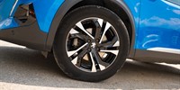 Peugeot 2008 1.5 BlueHDI ALLURE BUSINESS