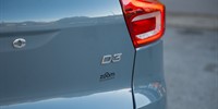Volvo
 XC40 2.0 D D3