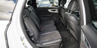Audi Q7
 3.0 TDI S line QUATTRO