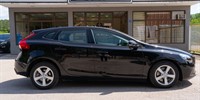 Volvo
 V40 D2