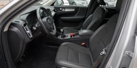 Volvo
 XC40 2.0 D D3