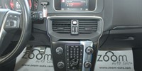 Volvo
 V40 2,0 D2 R-Desing