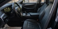 BMW
 5-Series 520d