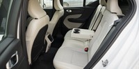 Volvo
 XC40 2.0 D