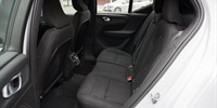Volvo
 XC40 2.0 D D3