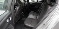 Volvo
 XC40 2.0 D D3