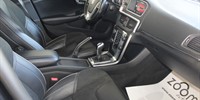 Volvo
 V40 2,0 D2 R-Desing