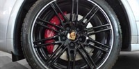 Porsche
 Cayenne
 GTS Tiptronic