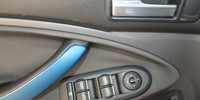 Ford
 Kuga 2,0 CDTI 