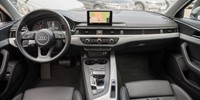 Audi A4
 2.0 TDI S line