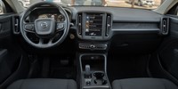 Volvo
 XC40 2.0 D