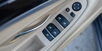 BMW
 5-Series 530d