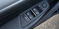 BMW
 5-Series 520d