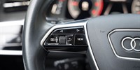 Audi A6
 2.0 TDI S line