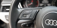 Audi A4
 2.0 TDI S line