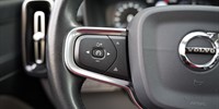Volvo
 XC40 2.0 D