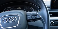 Audi A4
 35 TDi Stronic Business Line
