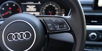 Audi A5
 2.0 TDi Sportline