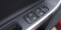 Volvo
 S60
 2.0D D2 Kinetic Business