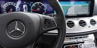 Mercedes-Benz E-Class
 220 D Avantgarde 