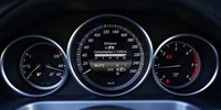 Mercedes-Benz E-Class
 E-220 CDI