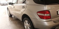 Mercedes-Benz ML-Class
 320 CDI