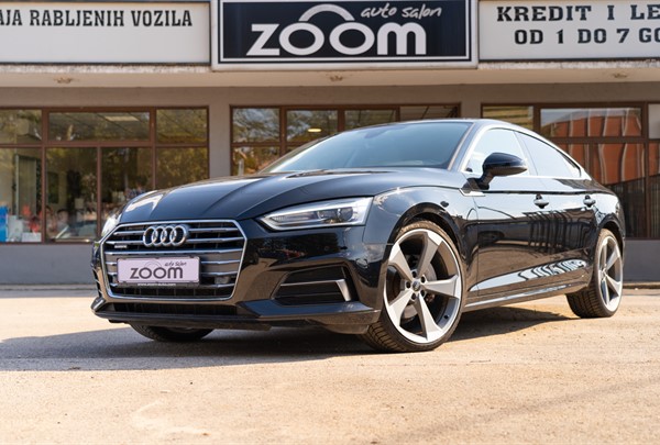 Audi A5
 2,0 TDI QUATTRO