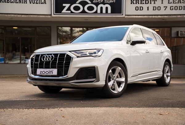 Audi Q7
 3.0 TDI S line QUATTRO 7 Sjedišta