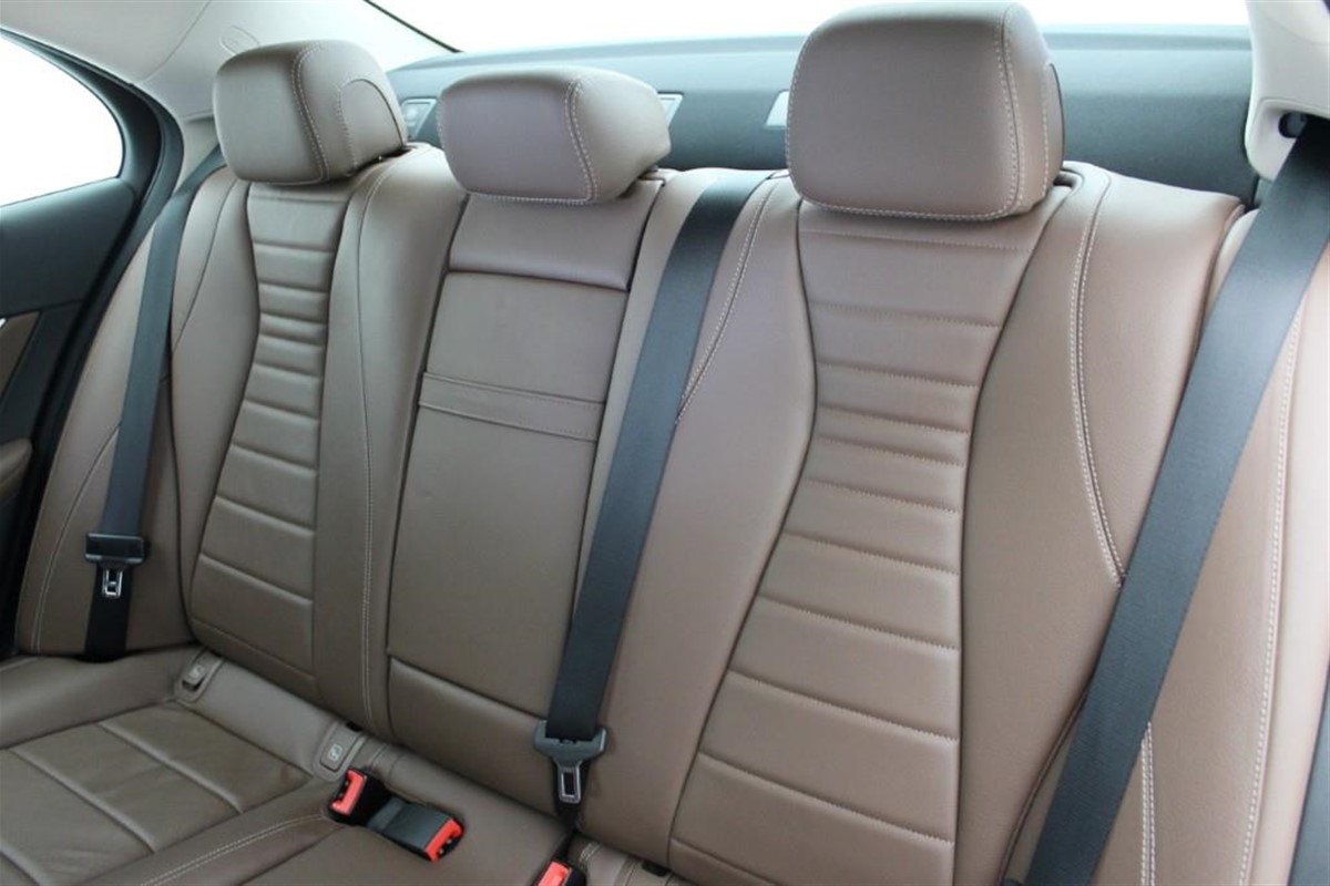 Mercedes-Benz E-Class
 220d Launch Edition Avantgarde