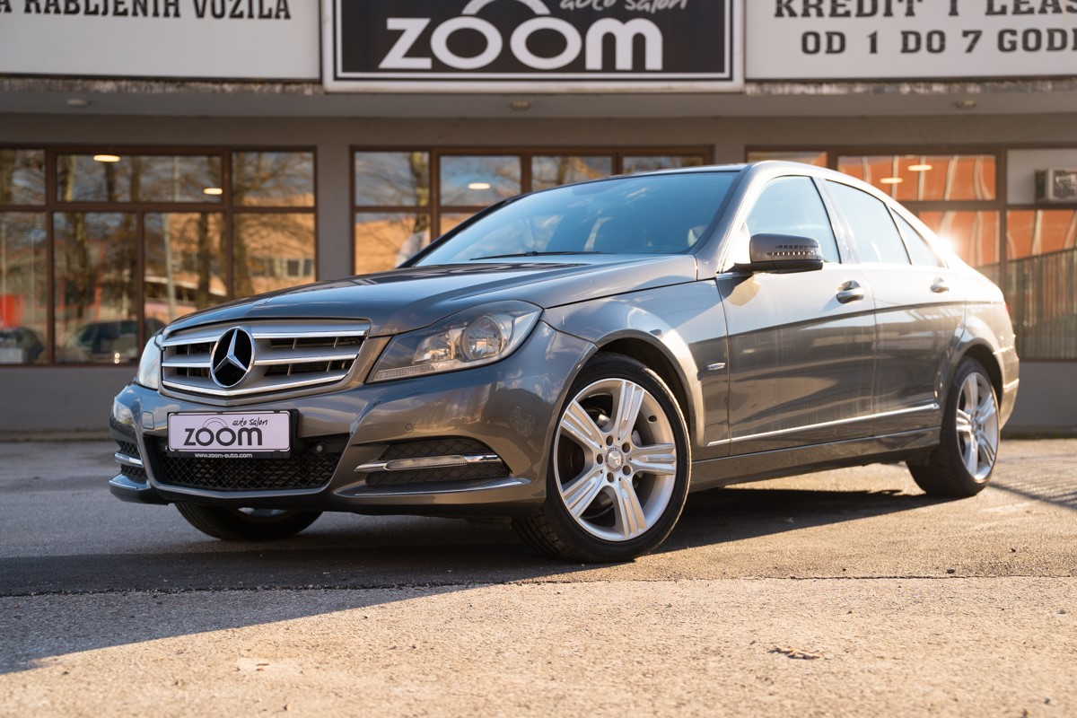 Mercedes-Benz C-Class
 200 CDI 