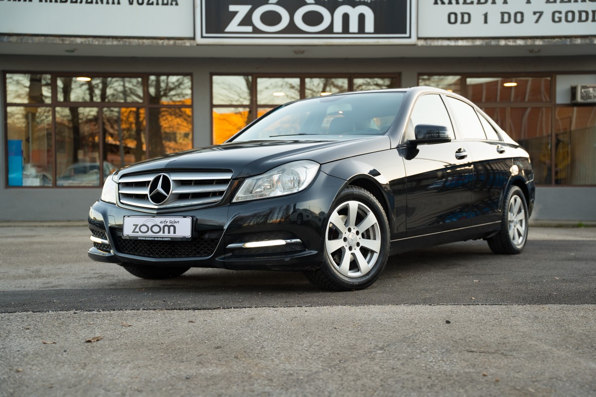 Mercedes-Benz C-Class
 180 CDI