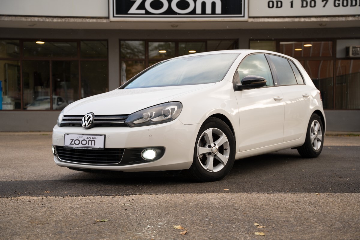 Volkswagen Golf 1.6 TDI DSG STYLE