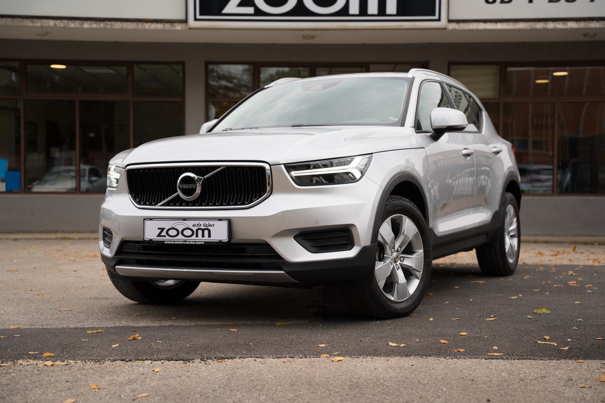 Volvo
 XC40 2.0 D D3