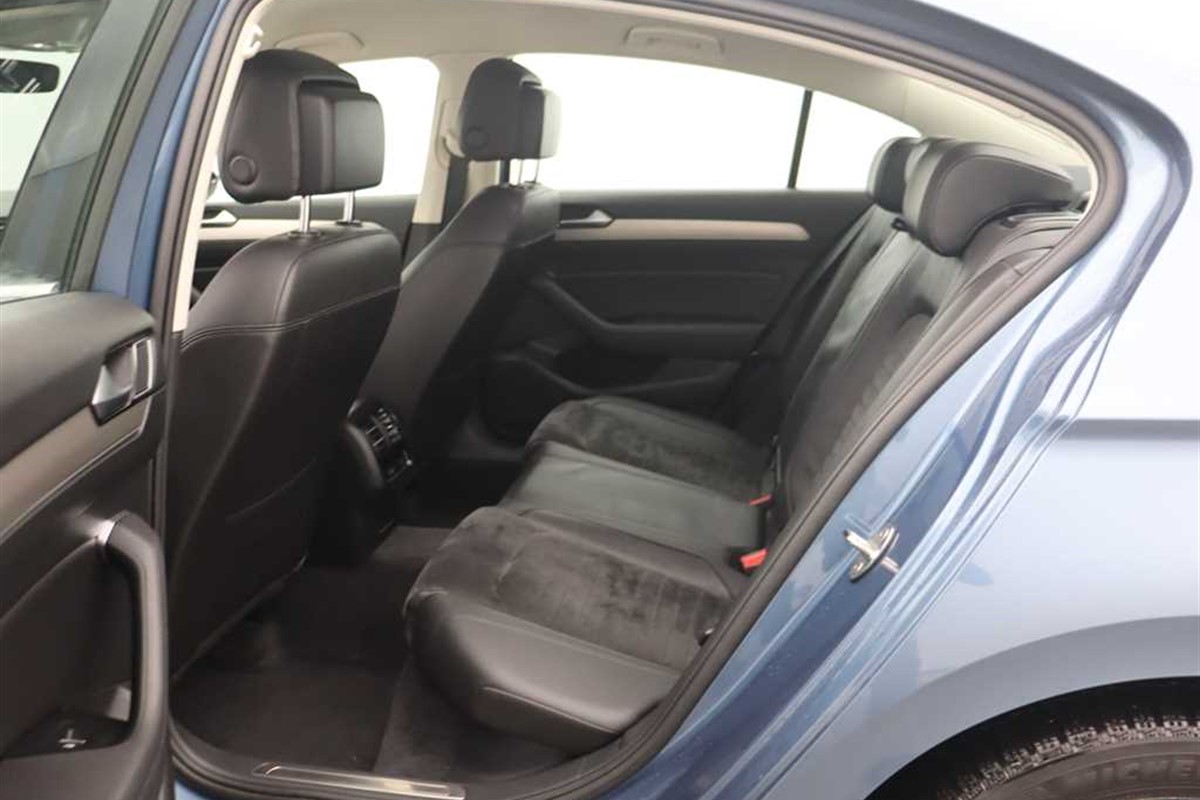 Volkswagen Passat 1.6 TDi Highline