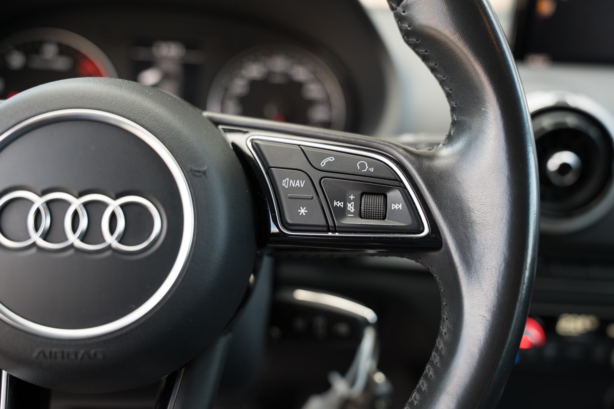 Audi A3
 1.6 TDI S-tronic