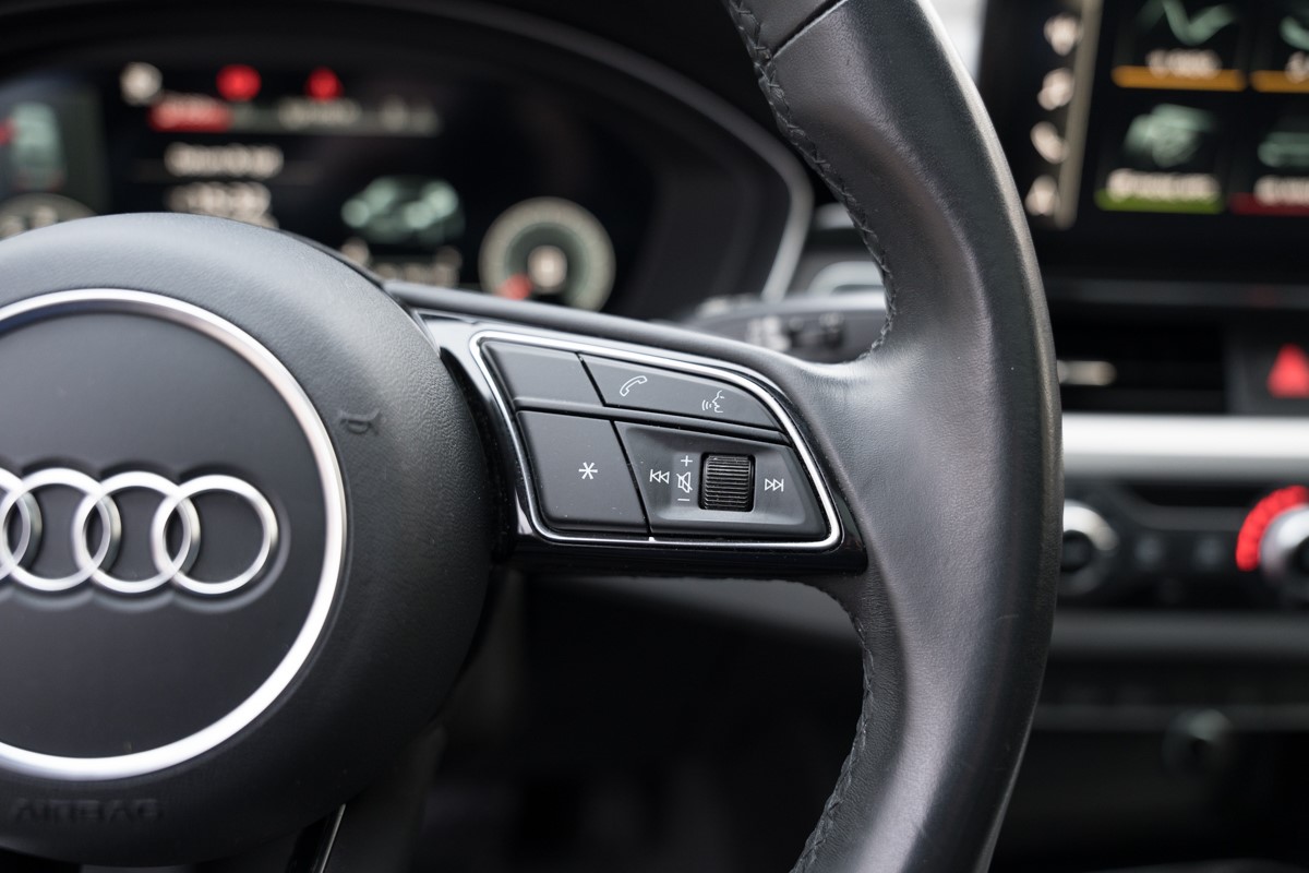 Audi A5
 2.0 TDI SPORTBACK