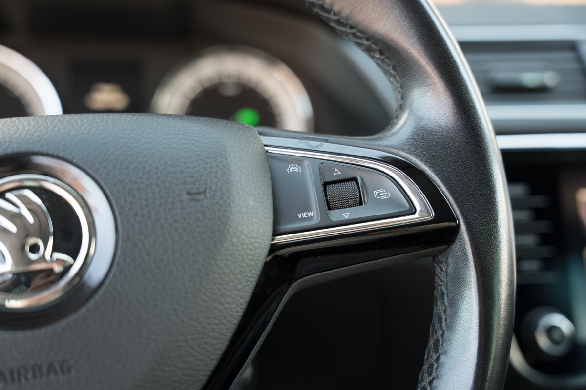 Škoda Superb 1.6 TDI DSG