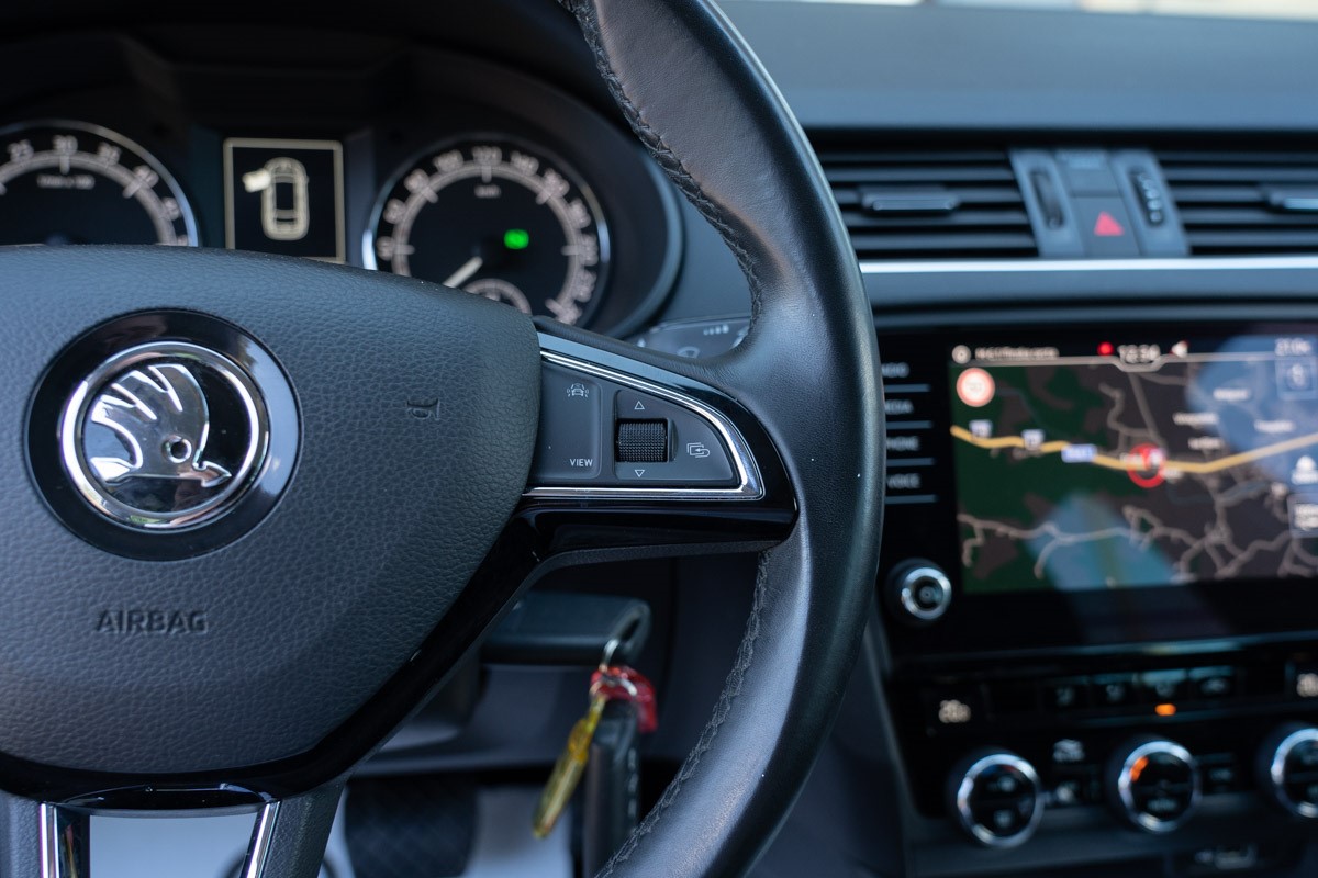 Škoda Octavia Combi 1,6 TDI BUSINESS DSG7