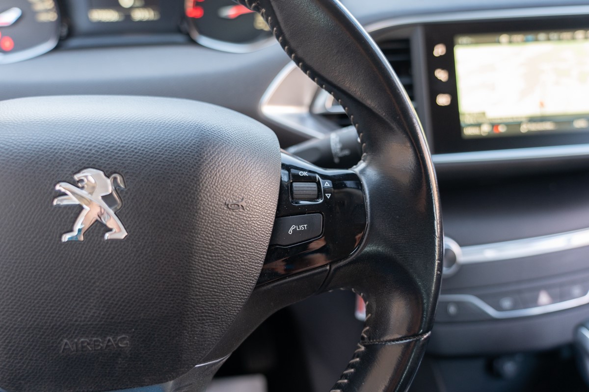Peugeot 308 1,6 BlueHDI Automatik