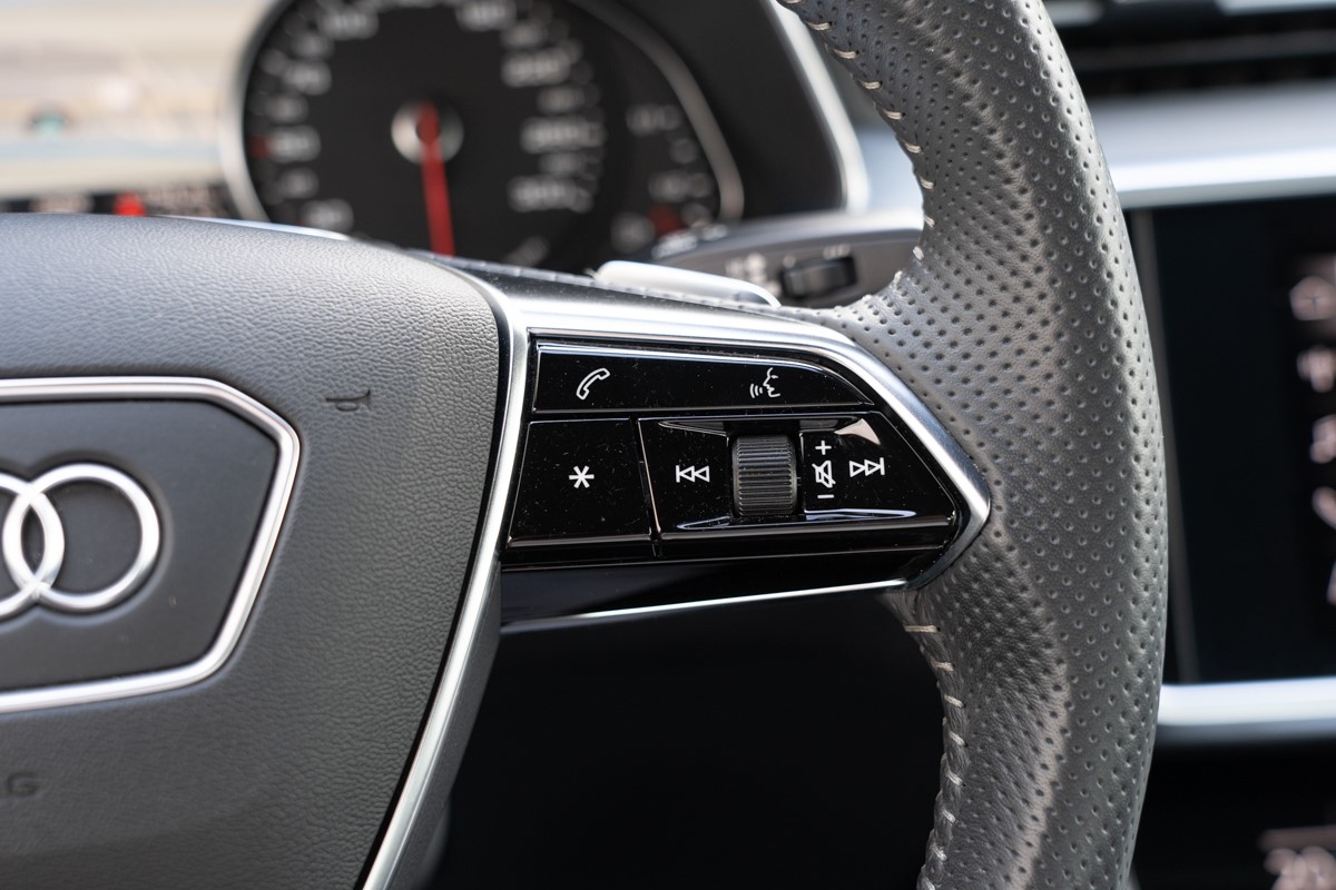 Audi A6
 45 TDI Quattro Sline
