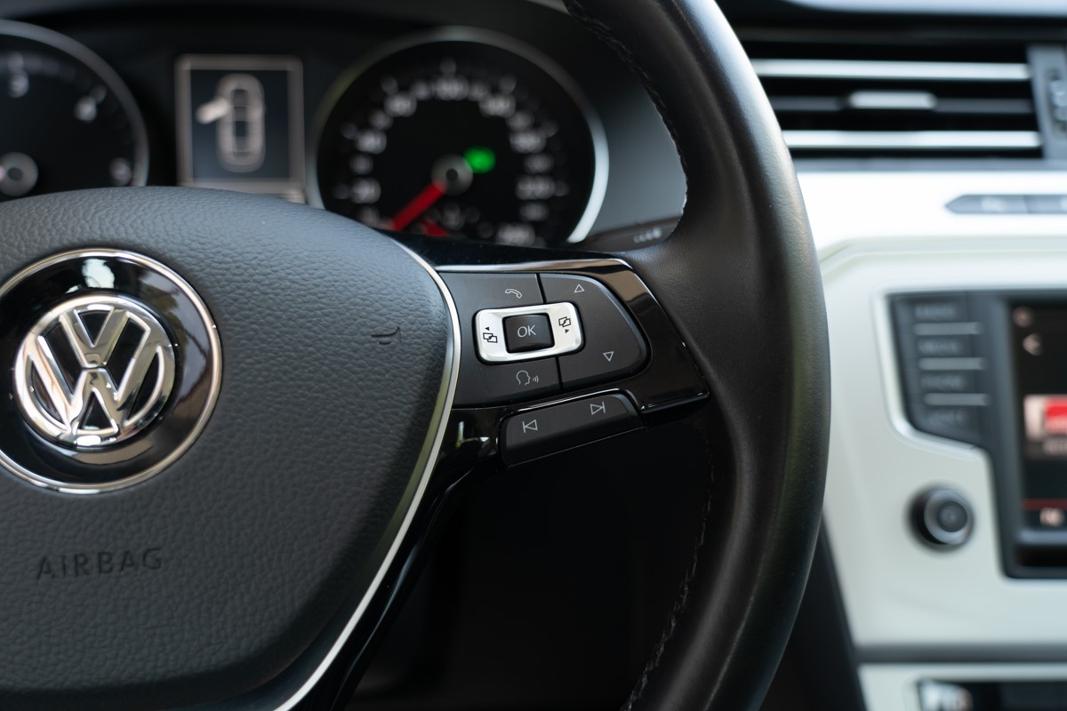 Volkswagen Passat 1.6 TDi BlueMotion Confortline Business DSG7